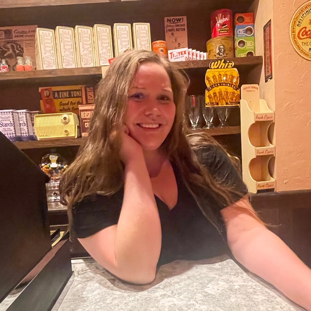 Meet your Posher, Amanda